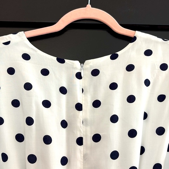 J. Crew White & Navy Polka Dot V-Neck, Front Cap Sleeve Ruffled, Dress. Size 8 - Picture 5 of 13